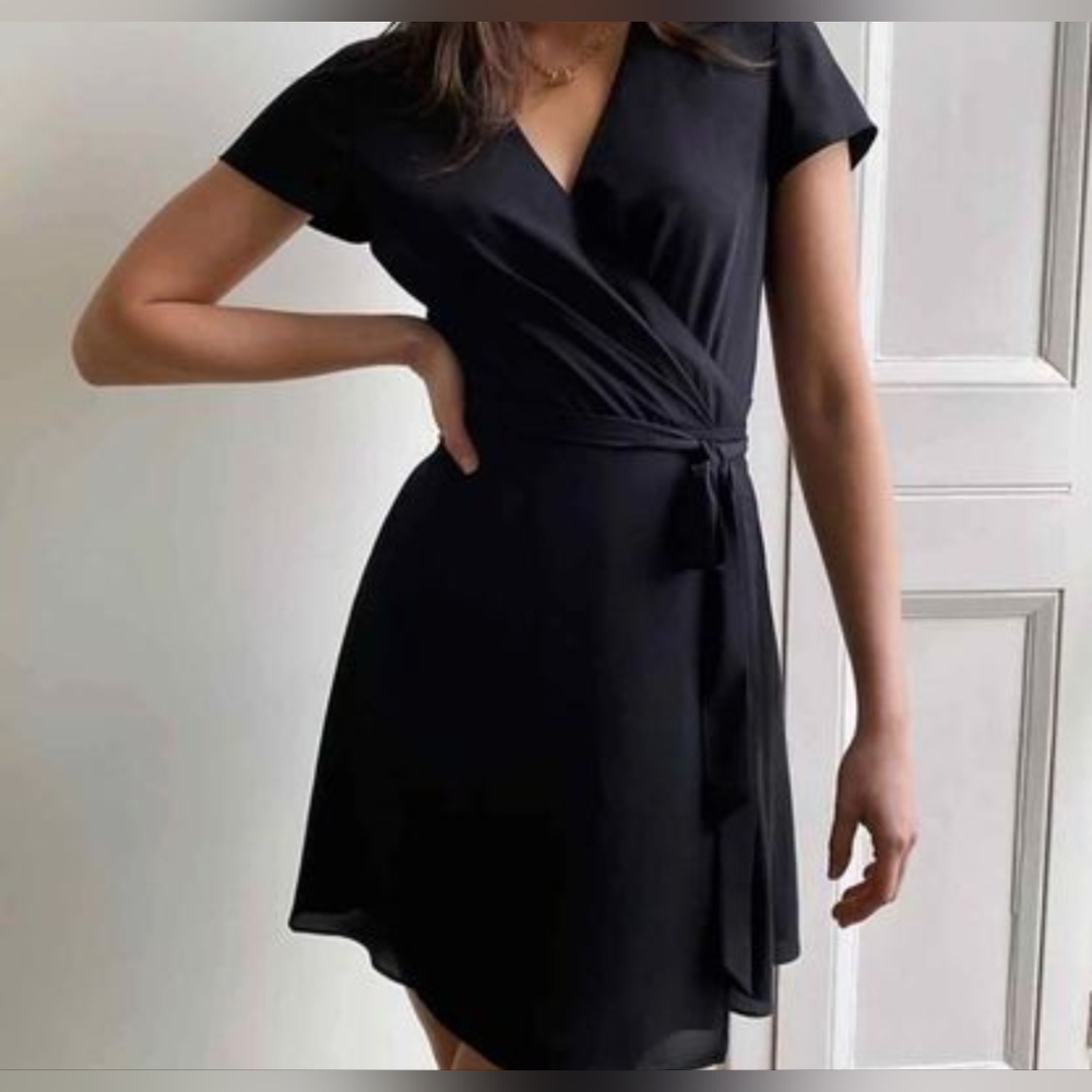 SOLD - Aritzia babaton black wrap dress size small